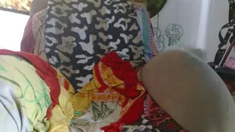 Snapshot of xxx_morena chatting on December 16, 2:16 pm LILI online show from December 16, 2:16 pm