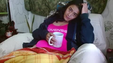 Snapshot of xxx_morena chatting on February 14, 4:15 am LILI online show from February 14, 4:15 am