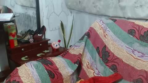 Snapshot of xxx_morena chatting on February 25, 3:52 am LILI online show from February 25, 3:52 am