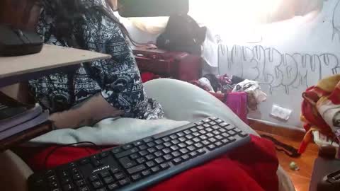 Snapshot of xxx_morena chatting on March 9, 2:10 pm LILI online show from March 9, 2:10 pm