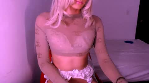 Chiara online show from November 25, 5:07 am