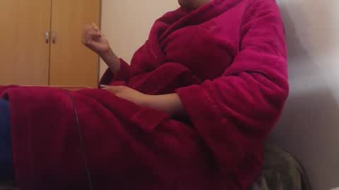 Ayanda online show from May 7, 6:46 pm