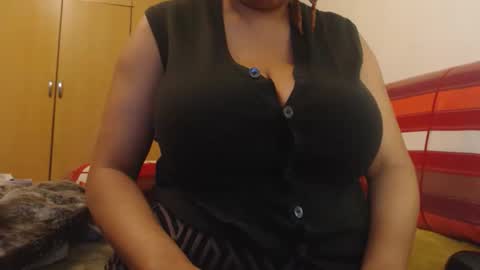 Ayanda online show from May 21, 4:03 pm