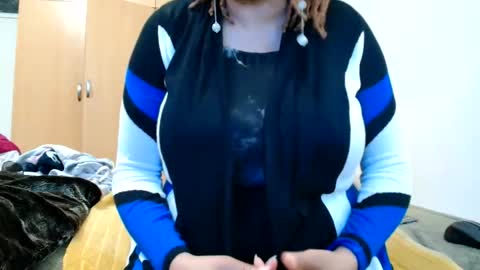 Ayanda online show from May 25, 3:51 pm