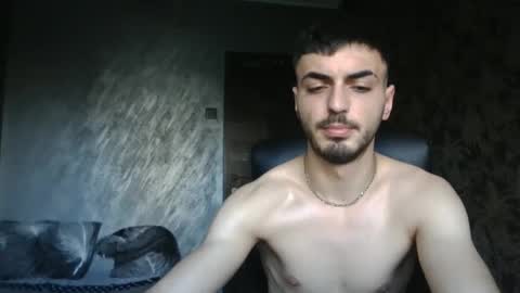 xxxdonpuiuuxxx online show from January 17, 12:52 pm