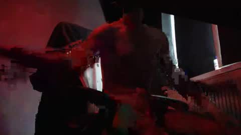 xxxdonpuiuuxxx online show from December 3, 8:45 am