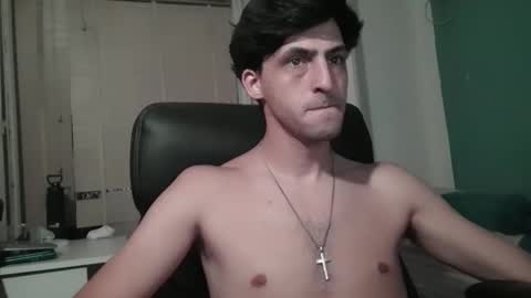 Snapshot of xxxfacu chatting on January 14, 2:40 am xxxfacu online show from January 14, 2:40 am