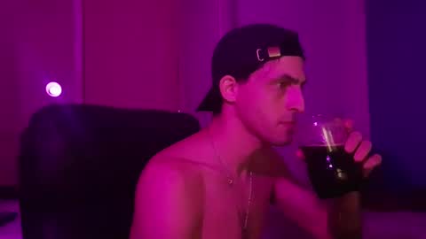 Snapshot of xxxfacu chatting on January 16, 2:30 am xxxfacu online show from January 16, 2:30 am