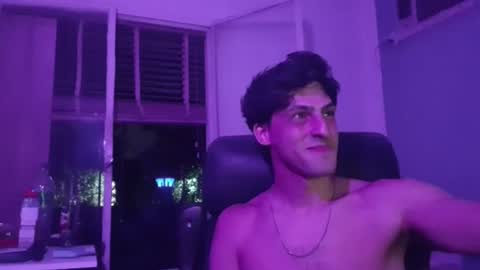 Snapshot of xxxfacu chatting on January 18, 6:13 am xxxfacu online show from January 18, 6:13 am