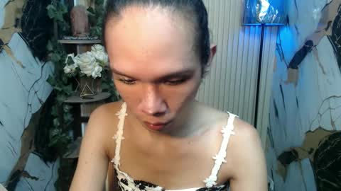 Snapshot of xxxfuckgirlyumsxxx chatting on January 7, 6:16 am Your Princess Yums online show from January 7, 6:16 am