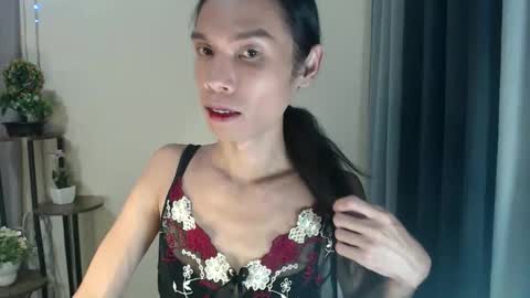Snapshot of xxxfuckgirlyumsxxx chatting on May 5, 11:07 am Your Princess Yums online show from May 5, 11:07 am