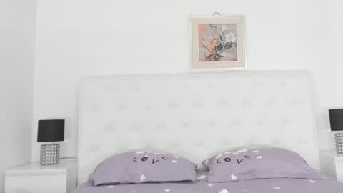 Elvira online show from March 8, 5:59 am