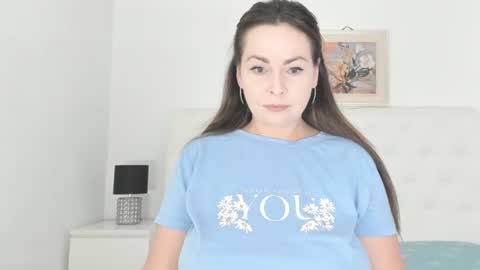 Elvira online show from September 18, 4:25 am