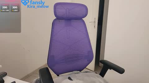 Keira online show from December 18, 6:36 pm