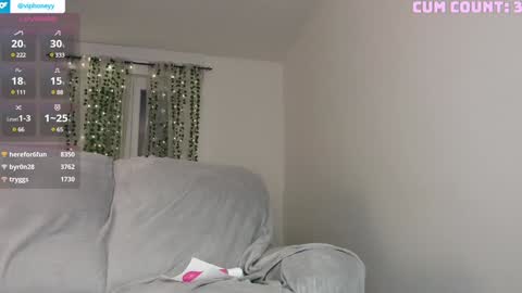 Snapshot of xxxhoneyxx chatting on January 16, 2:19 am Onlyfanz online show from January 16, 2:19 am