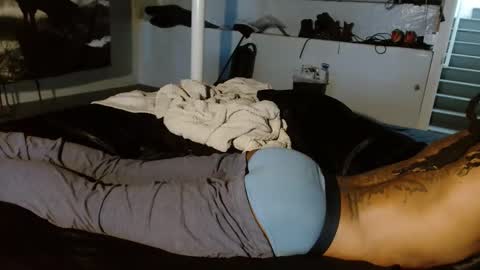 Snapshot of xxxjrstrokesxxx chatting on January 5, 5:27 pm xxxjrstrokesxxx online show from January 5, 5:27 pm