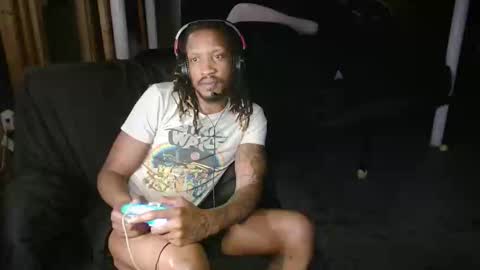 xxxjrstrokesxxx online show from April 24, 2:03 am