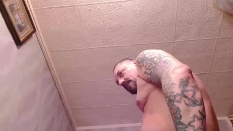 isa and gonzo online show from January 4, 12:59 pm