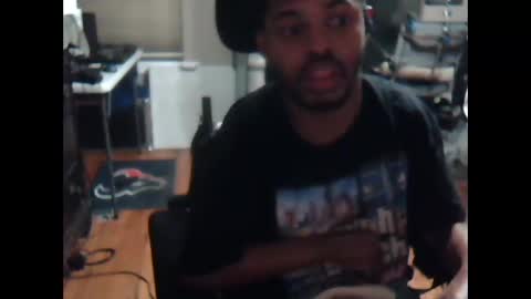 Snapshot of xxxonwheelz chatting on October 28, 4:27 am xxxonwheelz online show from October 28, 4:27 am