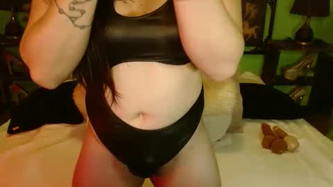 Snapshot of xxxpamelabombxxx chatting on January 23, 2:23 am PAMPAM online show from January 23, 2:23 am