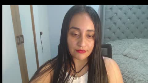 Lunhaa   online show from March 9, 7:45 am