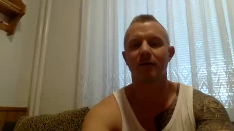 xyloreto80 online show from November 29, 2:31 pm