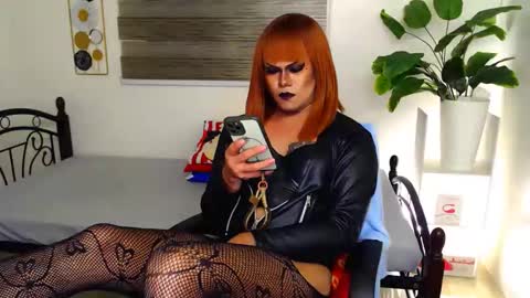 QueenMarina online show from May 11, 4:04 pm