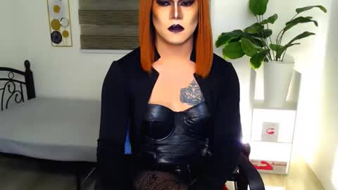QueenMarina online show from May 21, 9:55 pm