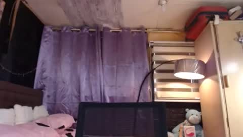 Angela online show from April 7, 1:39 am