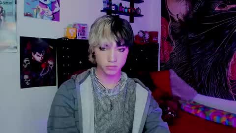 xzerox_ online show from December 13, 9:09 pm