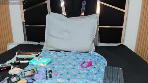 Yahaira online show from February 6, 4:32 pm