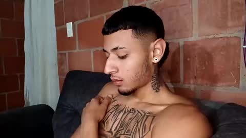 Yajz online show from October 31, 4:57 am