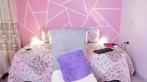 Snapshot of yaky_ chatting on June 26, 11:25 am Yakeline online show from June 26, 11:25 am