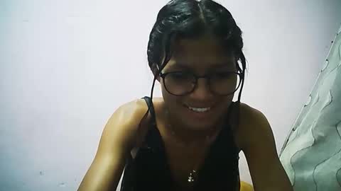 Snapshot of yalane chatting on February 1, 10:58 am yalane online show from February 1, 10:58 am