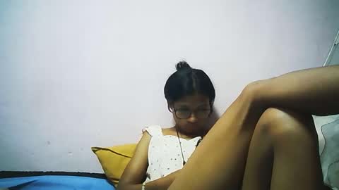 Snapshot of yalane chatting on February 4, 6:36 pm yalane online show from February 4, 6:36 pm