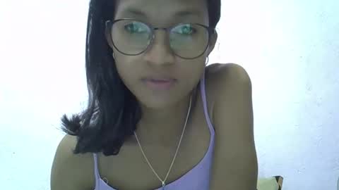 Snapshot of yalane chatting on February 22, 5:44 pm yalane online show from February 22, 5:44 pm