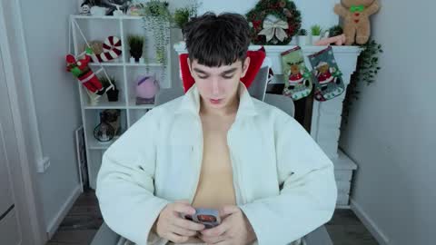 yamitwink online show from December 16, 9:20 pm