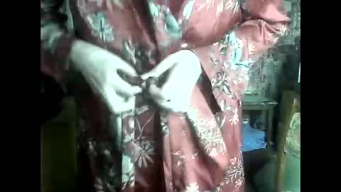 Snapshot of yanafiesta chatting on June 3, 2:33 pm yanafiesta online show from June 3, 2:33 pm