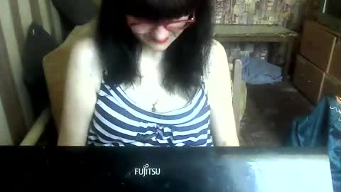 Snapshot of yanafiesta chatting on July 1, 11:23 am yanafiesta online show from July 1, 11:23 am