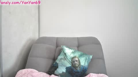 Snapshot of yandere69 chatting on October 3, 12:24 pm Sam      online show from October 3, 12:24 pm