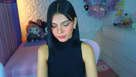 YANG AUDREY LONE online show from September 15, 8:53 pm