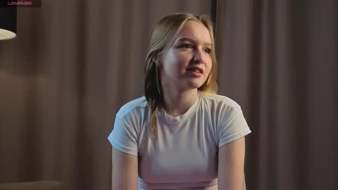 Kate online show from September 25, 1:04 pm