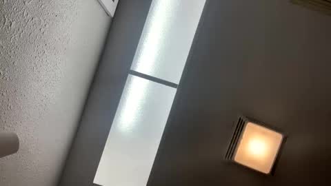 yanyanpixie online show from October 31, 12:44 am