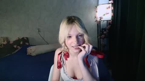 Snapshot of yape_anne chatting on February 6, 2:42 pm Anny online show from February 6, 2:42 pm