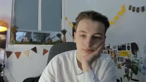 Snapshot of yaposha chatting on December 22, 12:05 pm yaposha online show from December 22, 12:05 pm