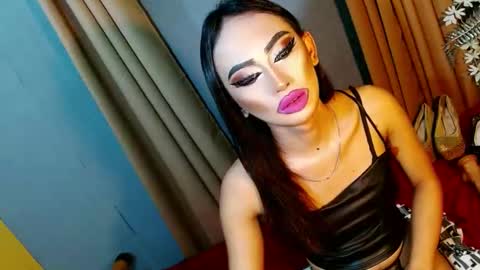 miss yasii online show from January 29, 4:08 pm