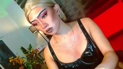 miss yasii online show from March 12, 6:03 pm