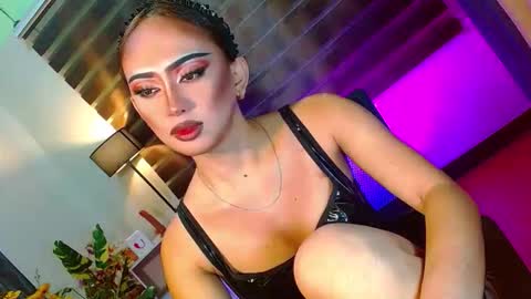 miss yasii online show from March 13, 3:07 pm