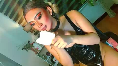 miss yasii online show from April 27, 3:32 pm