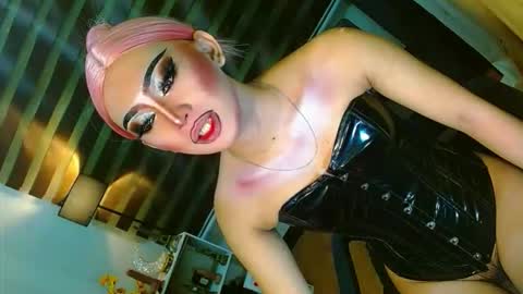 miss yasii online show from May 22, 1:17 pm